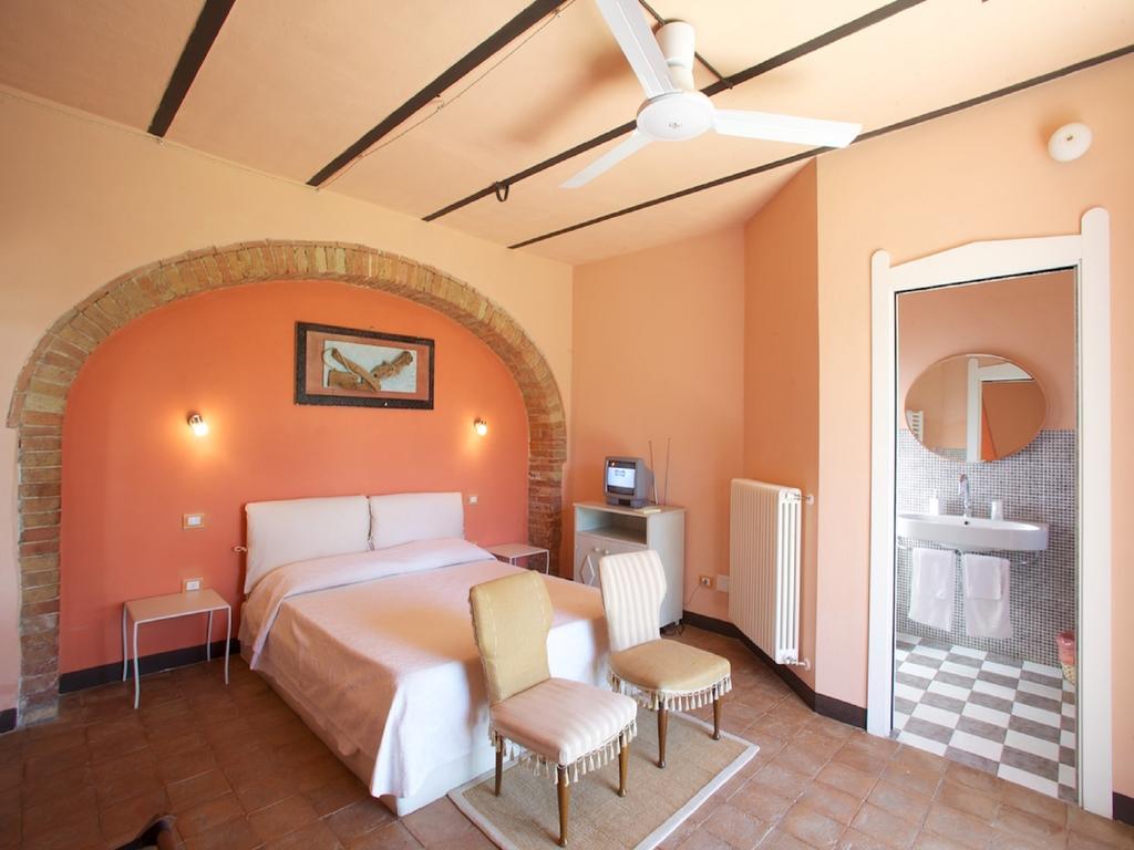 Azienda Agrituristica Le Chiuse Manciano Zimmer foto